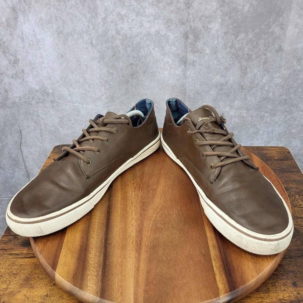 Tommy Bahama Sneakers Mens 12 D Brown Faux‎ Leather Oxfords Comfort Shoes